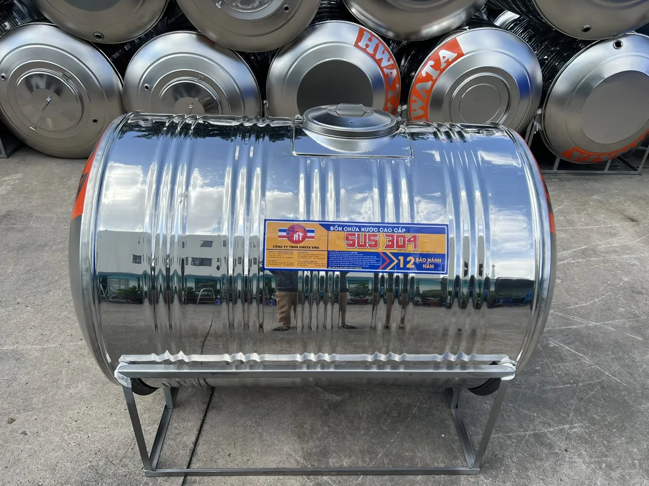 Bồn nước inox Hwata 1000L ngang H1000N Bồn nước inox Hwata 1000L ngang H1000N